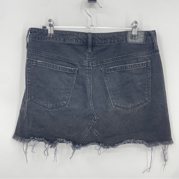 American Eagle Hi Rise Festival Mini Jean Skirt Black Fringe Distressed Size 8 - Picture 4 of 7